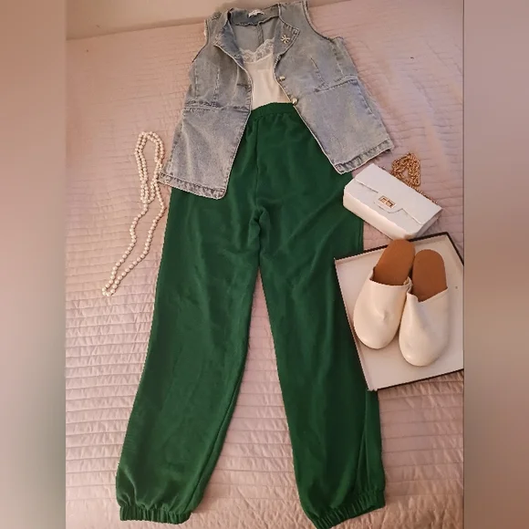 Women's Green Linen Style Pants - Picture 4 of 5